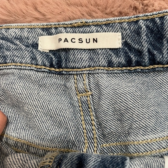 PacSun Eco Daisy Embroidered Denim Mom Shorts - Picture 4 of 4